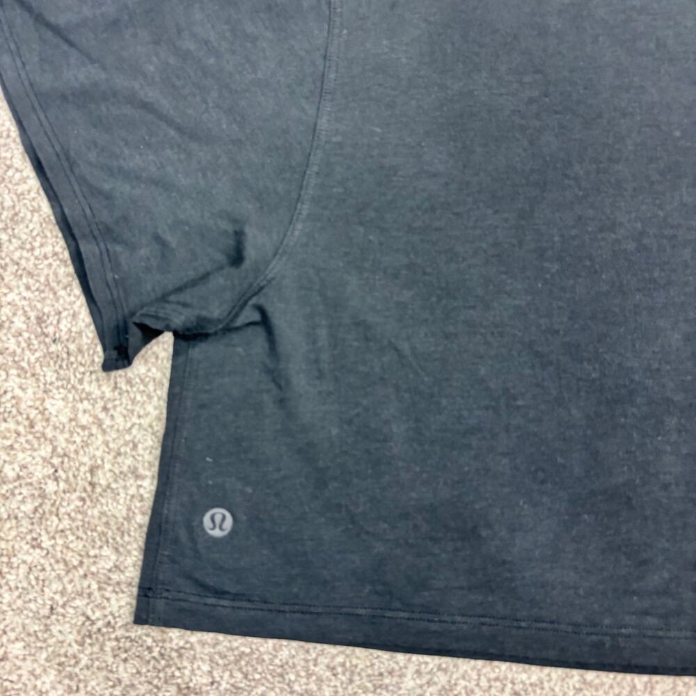 Lululemon All Your Cropped Graphic T-shirt black - Picture 3 of 6